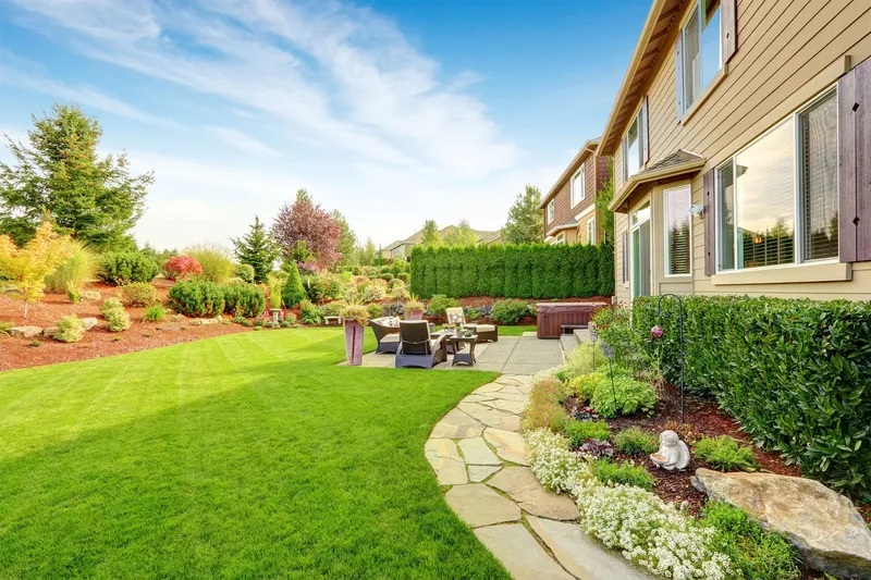 manicured lawn